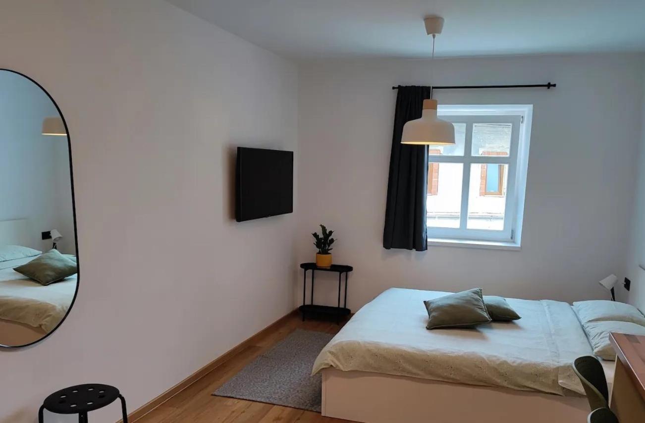 Corner House Apartments Near Lake Bled ラドヴリツァ エクステリア 写真